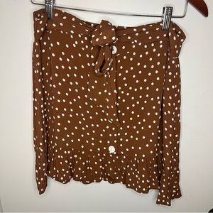 River Island polka dot brown skirt with white buttons on front and tie f…